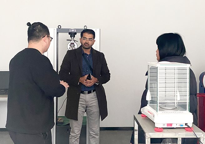 Indian Customer Mr. Yatin J Mange Visits Combat Company for Business Exchange